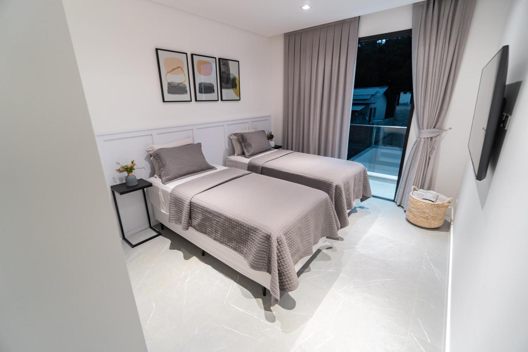 Kamabre Luxury Villa
